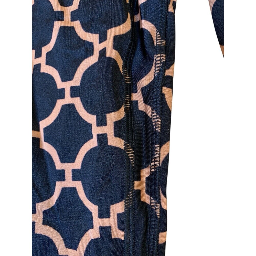 K-Deer Women's Activewear Signature Leggings Cropped/Capri Length Yoga S View 4